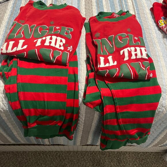 Carters 3 sets of pajama's!  'Jingle all the way' Adult, Child, and size 6 - Picture 8 of 15